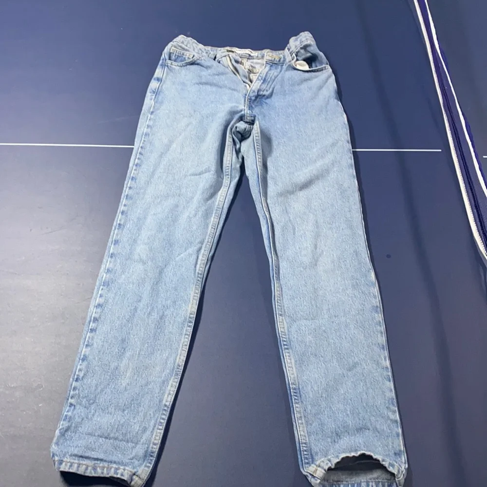 American Apparel Jeans. Size 28. Really good condition. - Picture 3 of 4
